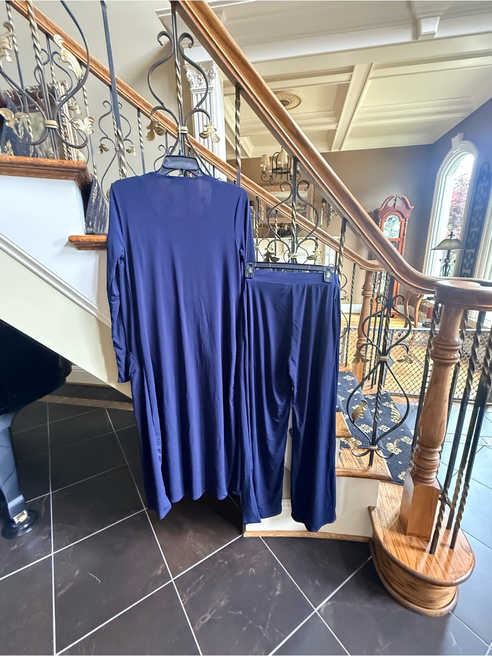 Brigitte Brianna 3 piece Navy travel set. M
Tank,long cardigan and pant. - Picture 7 of 10